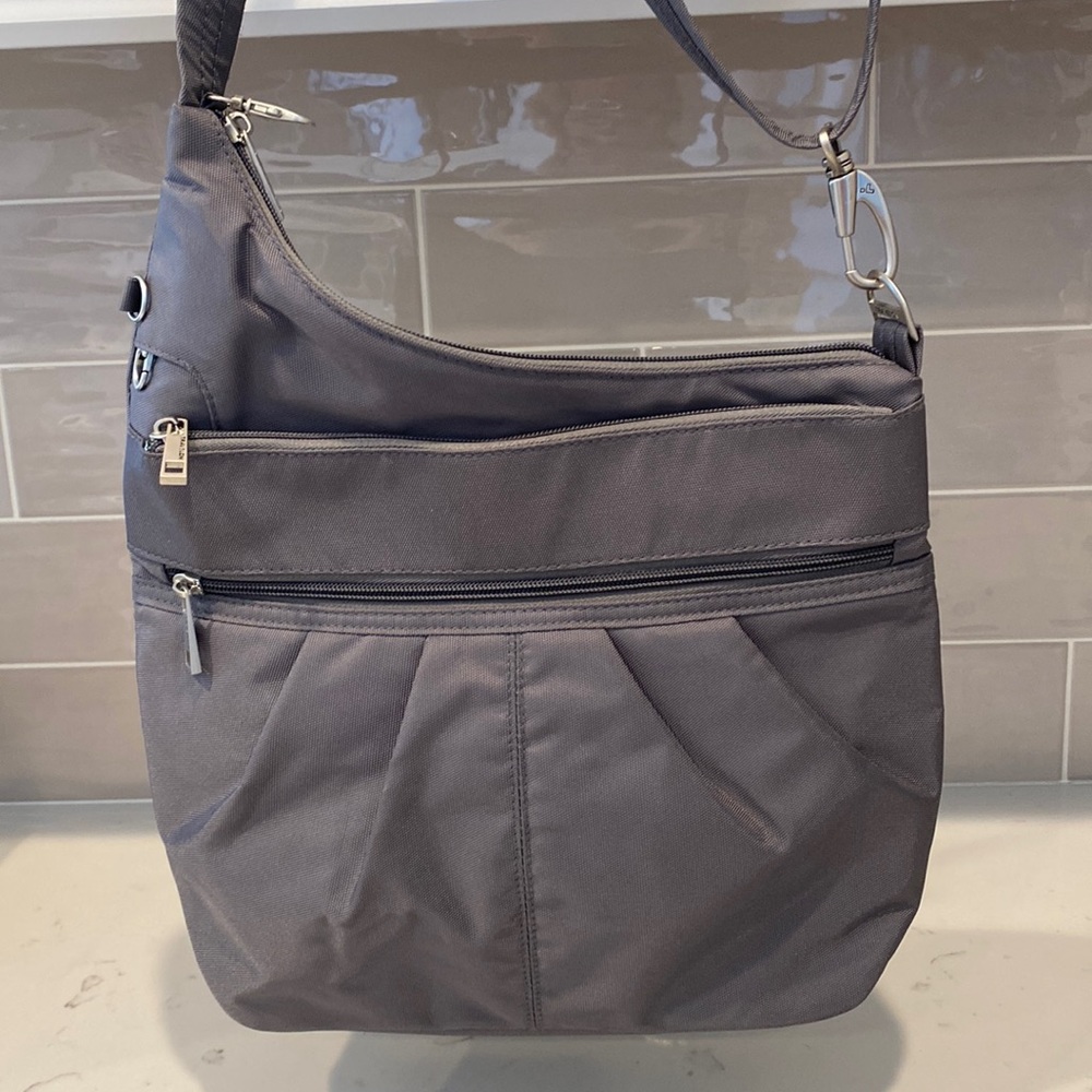 Travelon Black Anti-Theft Signature RFID Crossbody Nylon Organizer Bag Purse